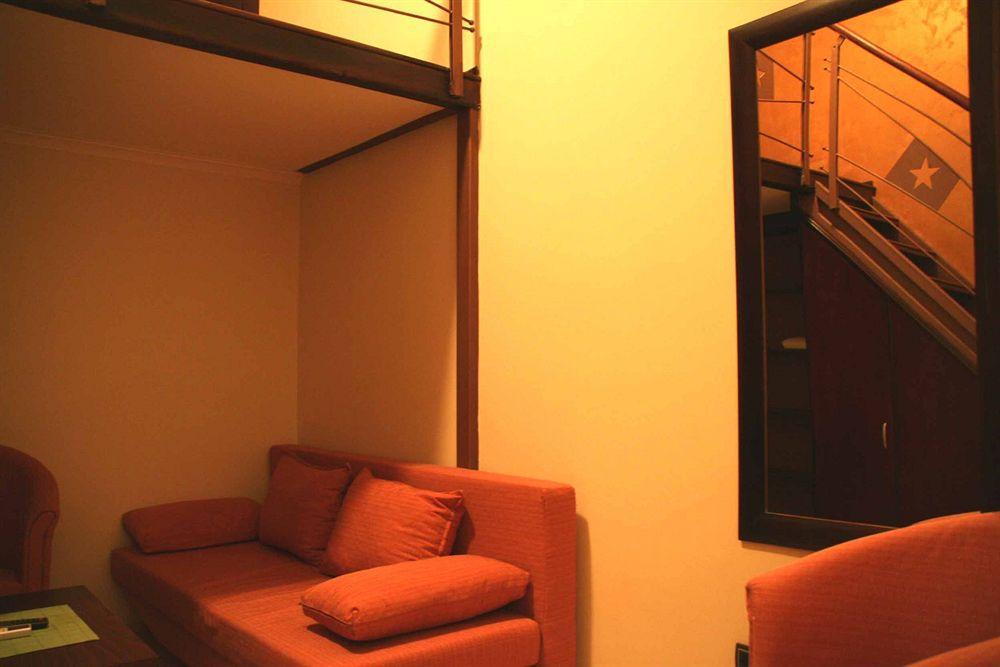 Hotel Happy Star Club Belgrado Esterno foto
