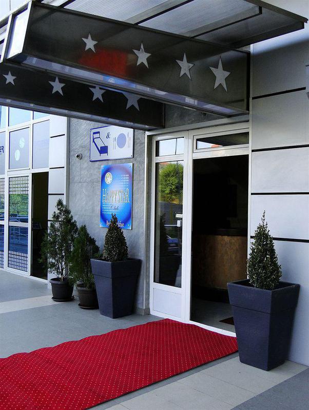 Hotel Happy Star Club Belgrado Esterno foto